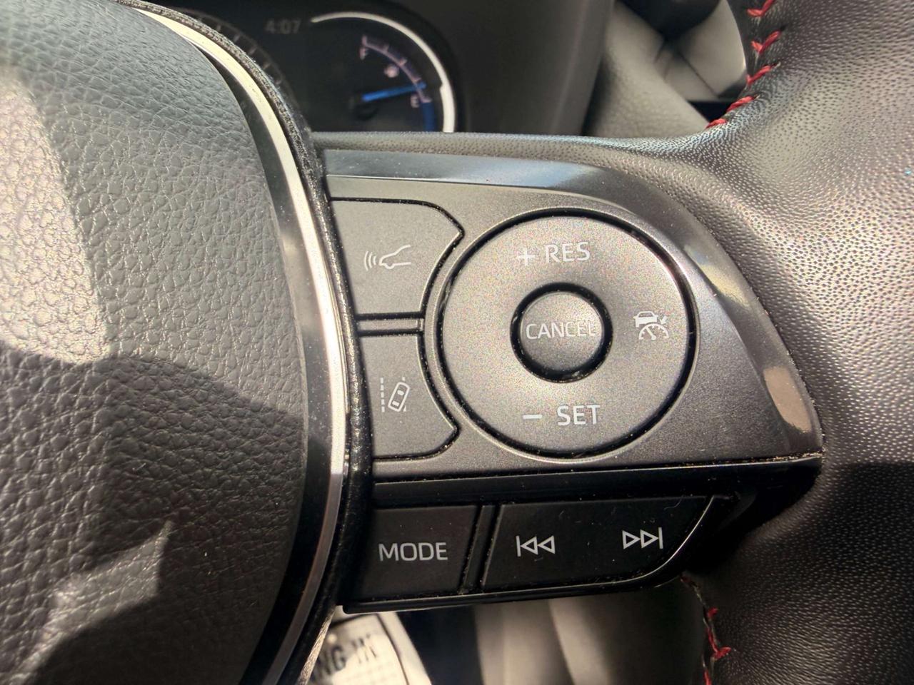 2024 Toyota RAV4 Prime SE AWD Photo