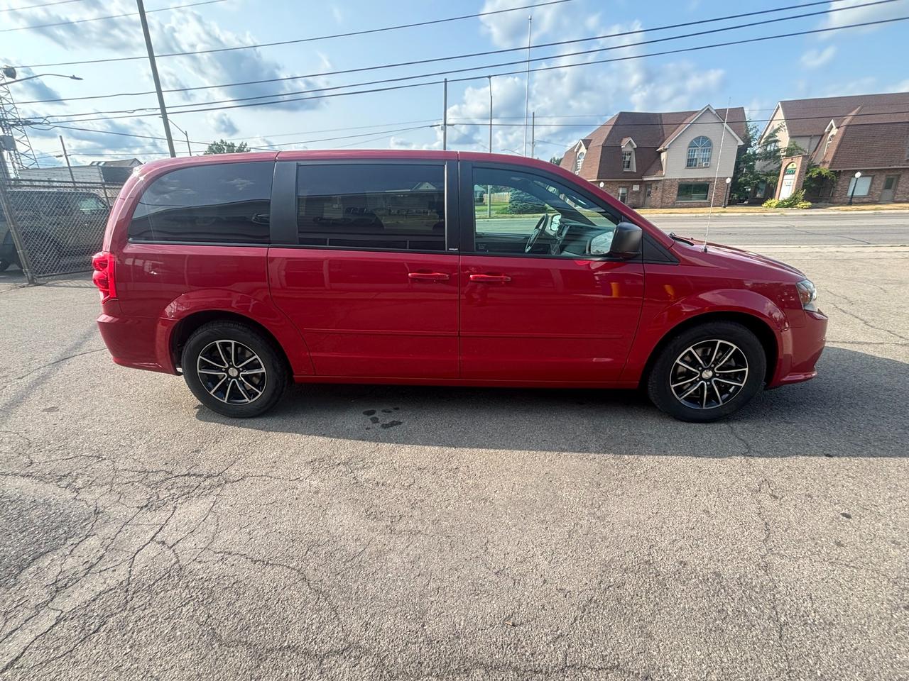 2014 Dodge Grand Caravan SE/SXT Passenger Van Photo