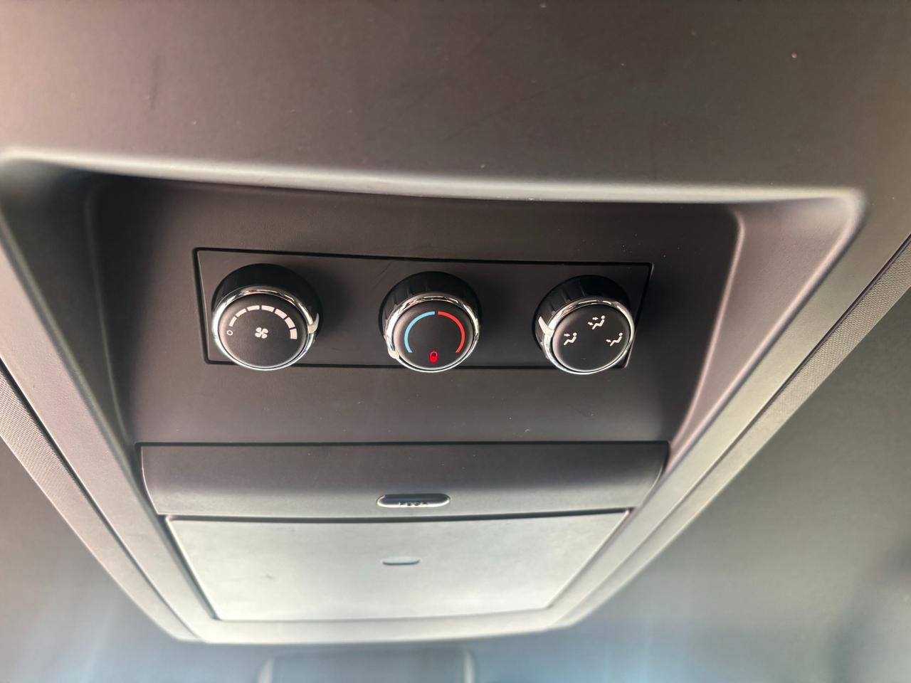 2014 Dodge Grand Caravan SE/SXT Passenger Van Photo