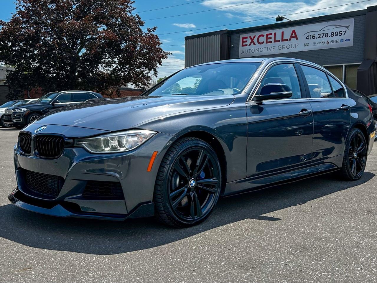 2015 BMW 3 Series M Sport Pckg / 89k km / Red Interior Photo3