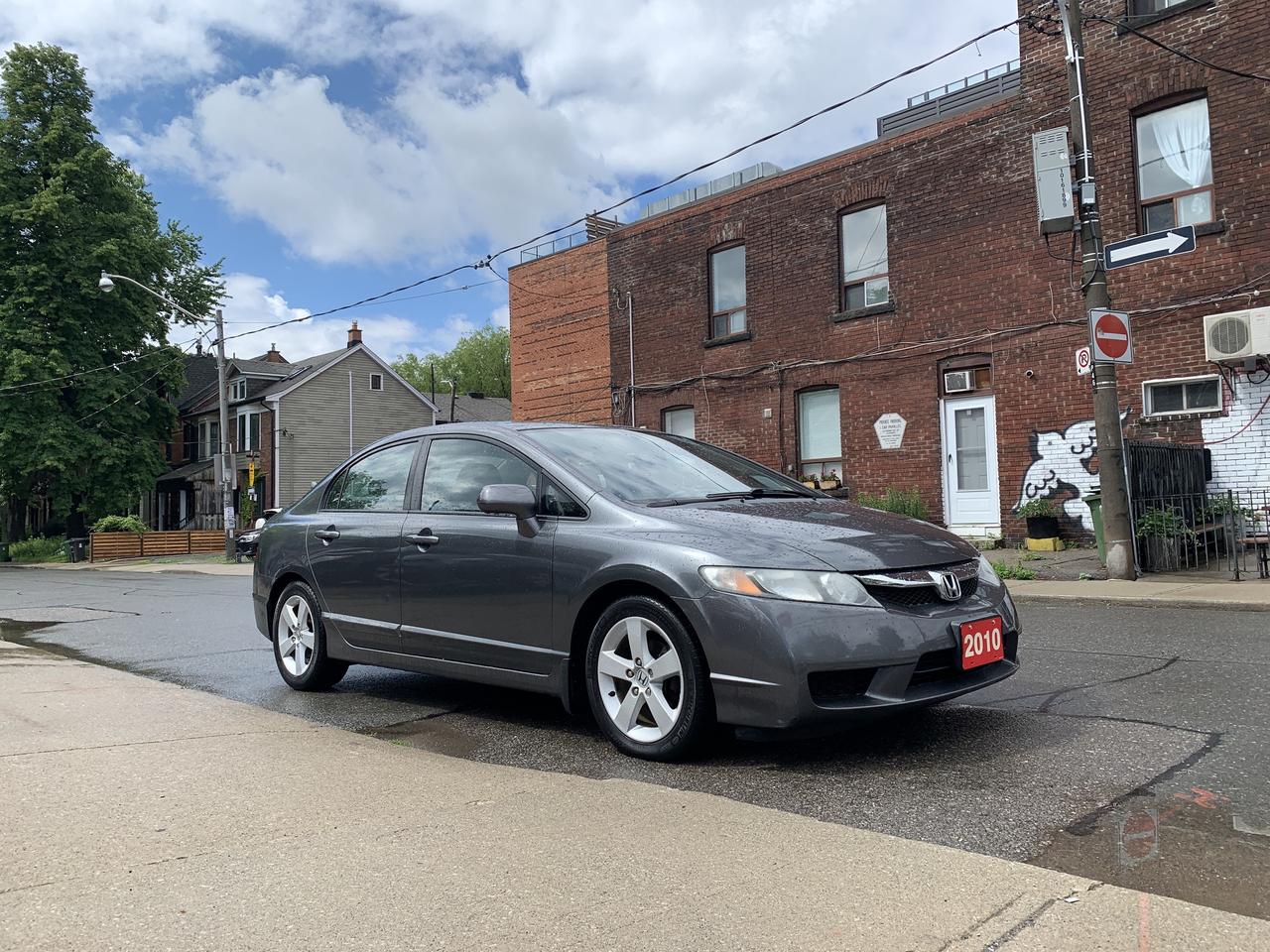 2010 Honda Civic 4dr Auto Sport Photo