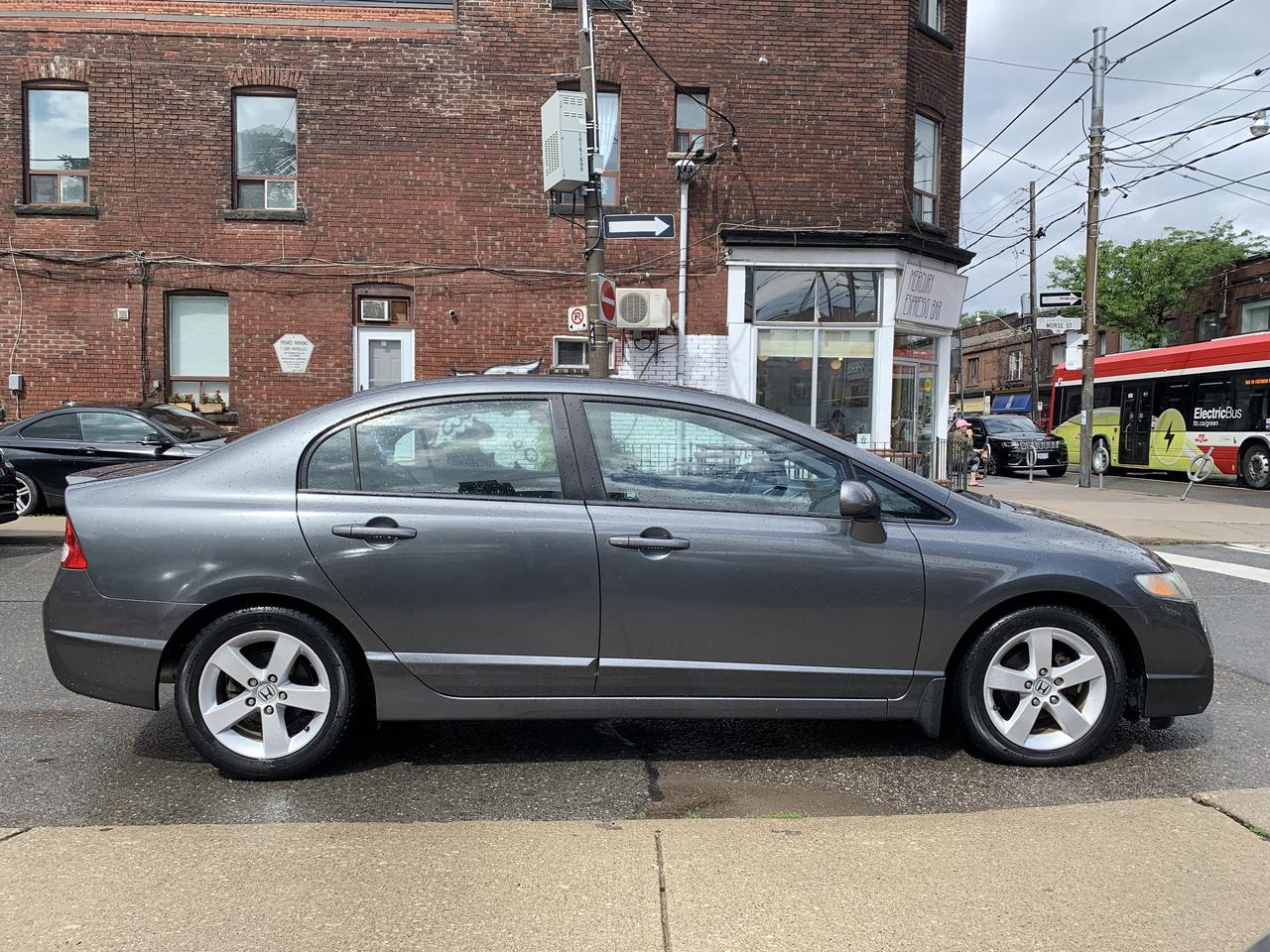 2010 Honda Civic 4dr Auto Sport Photo