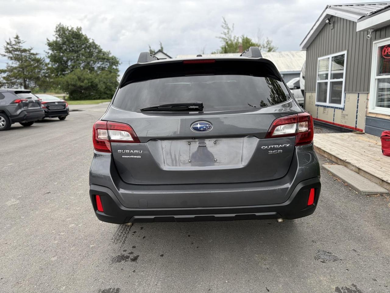 2018 Subaru Outback  Photo