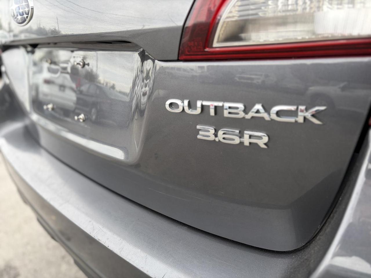 2018 Subaru Outback  Photo