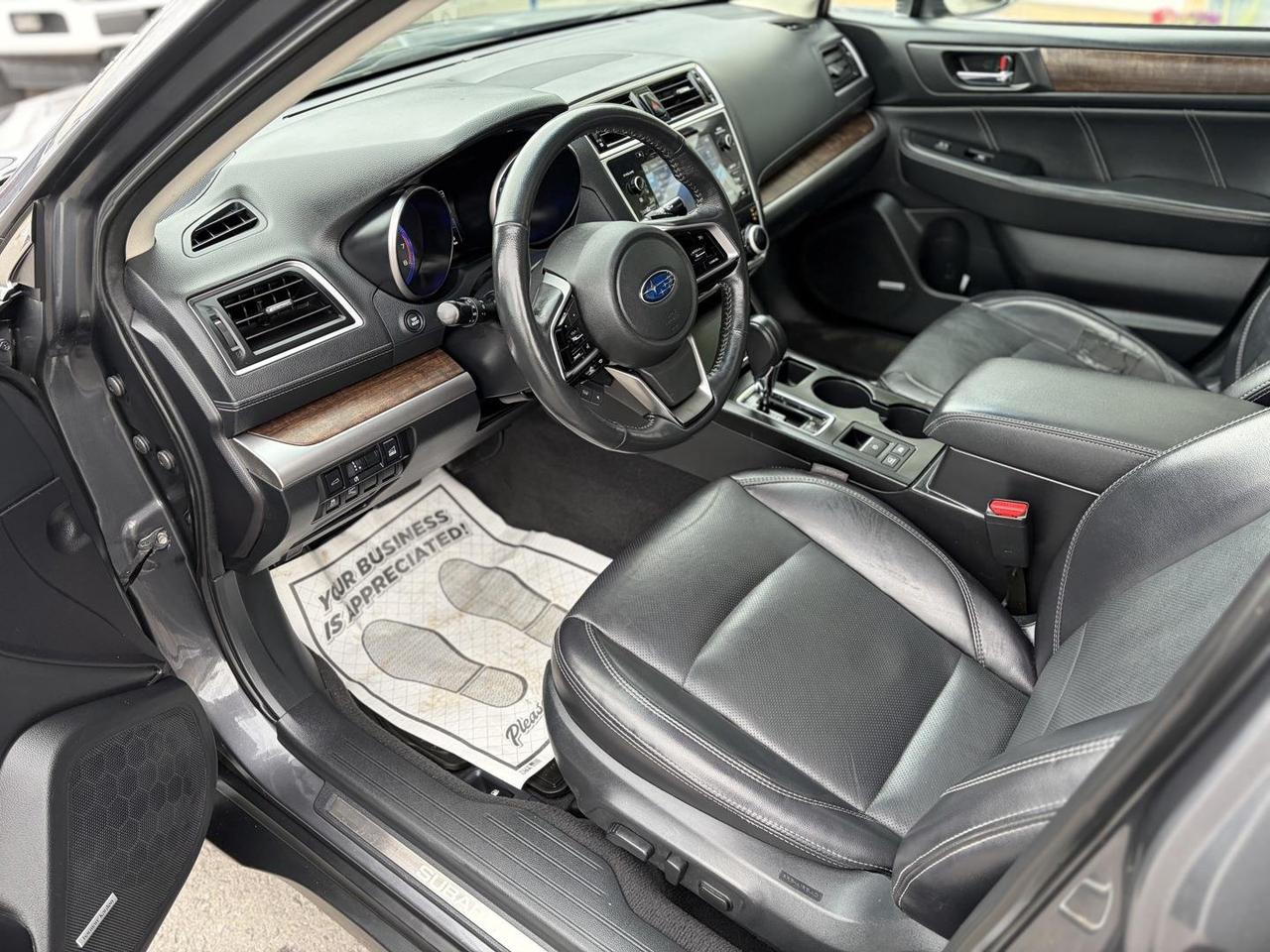 2018 Subaru Outback  Photo