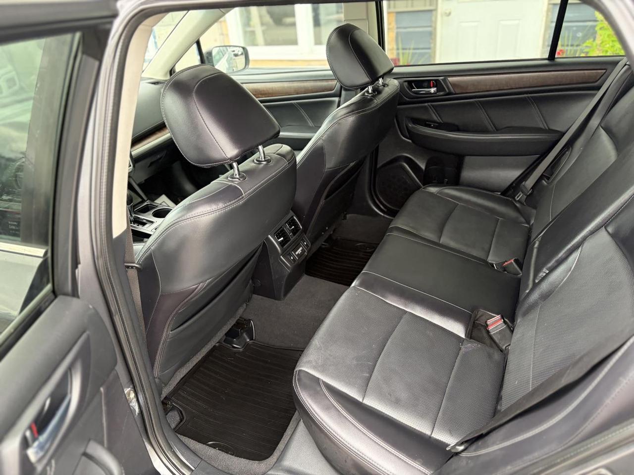 2018 Subaru Outback  Photo