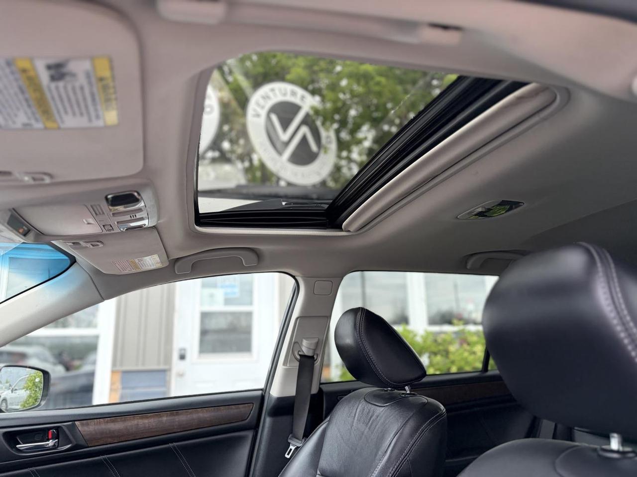 2018 Subaru Outback  Photo