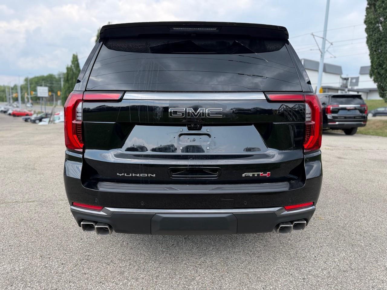 2026 GMC Yukon AT4 4dr 4x4 Photo
