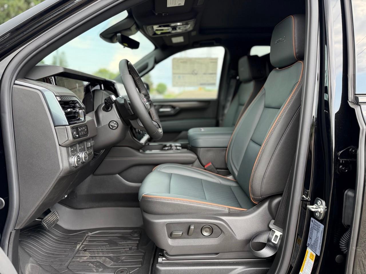 2026 GMC Yukon AT4 4dr 4x4 Photo