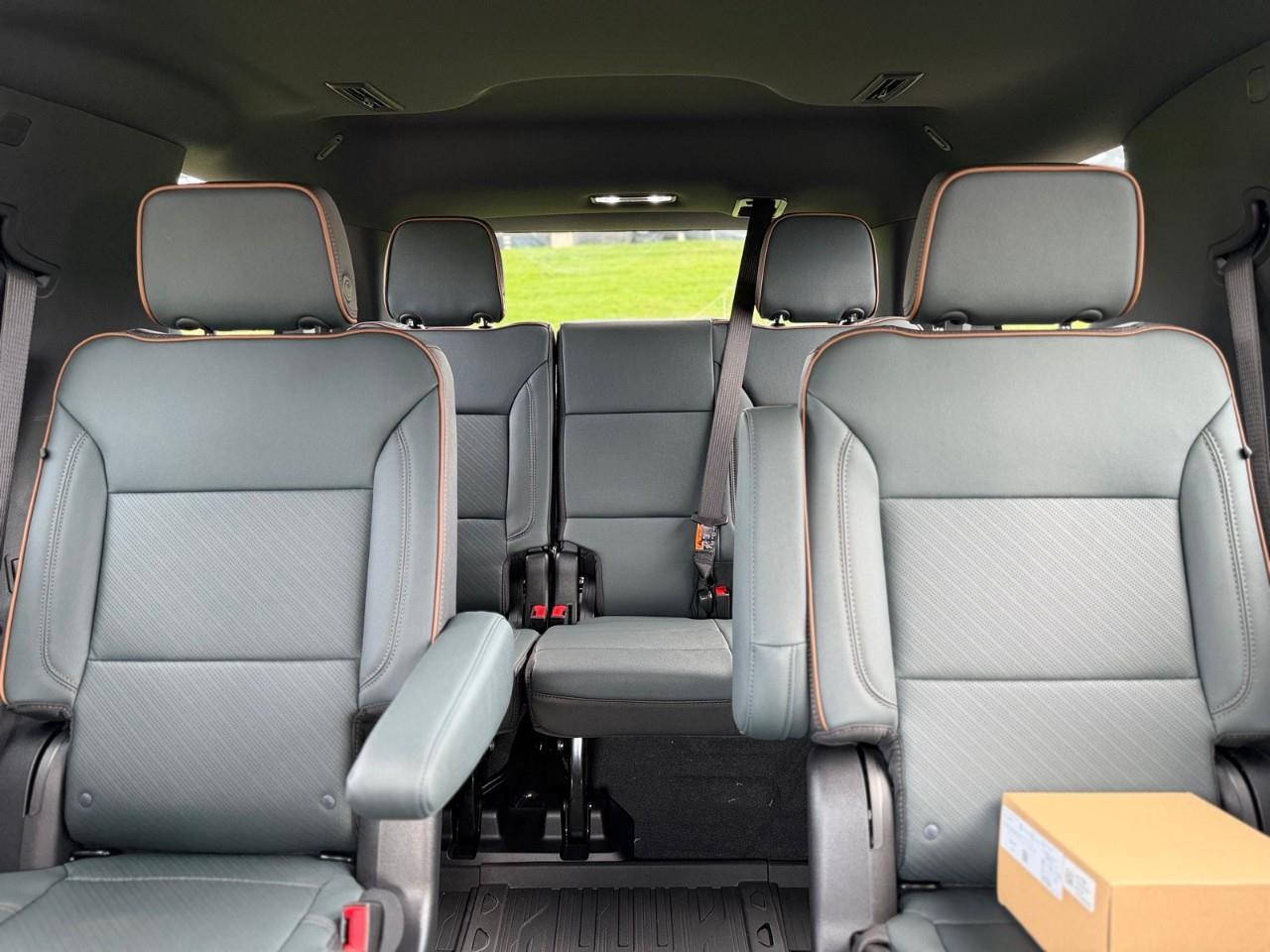2026 GMC Yukon AT4 4dr 4x4 Photo