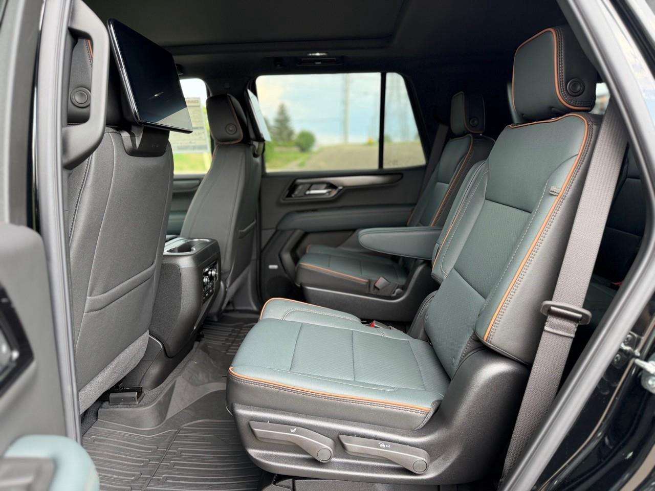 2026 GMC Yukon AT4 4dr 4x4 Photo