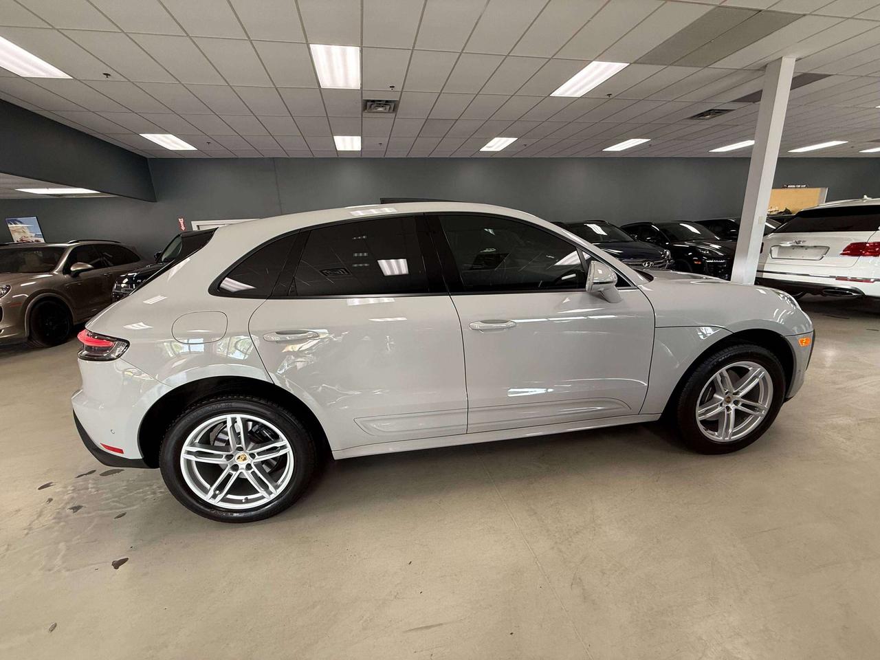 2022 Porsche Macan AWD**PARK ASSIST**360 CAMERA** Photo
