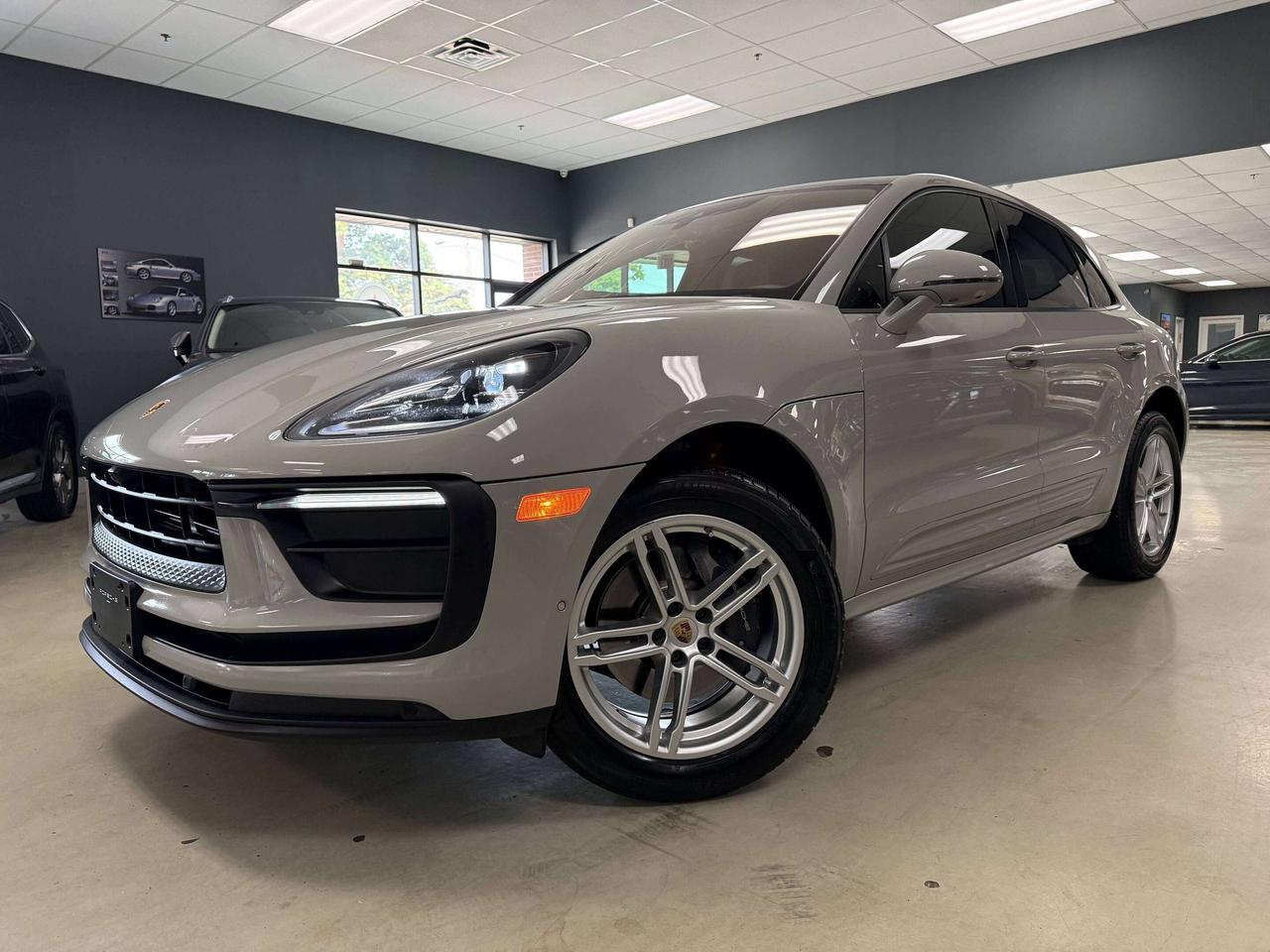2022 Porsche Macan AWD**PARK ASSIST**360 CAMERA** Photo