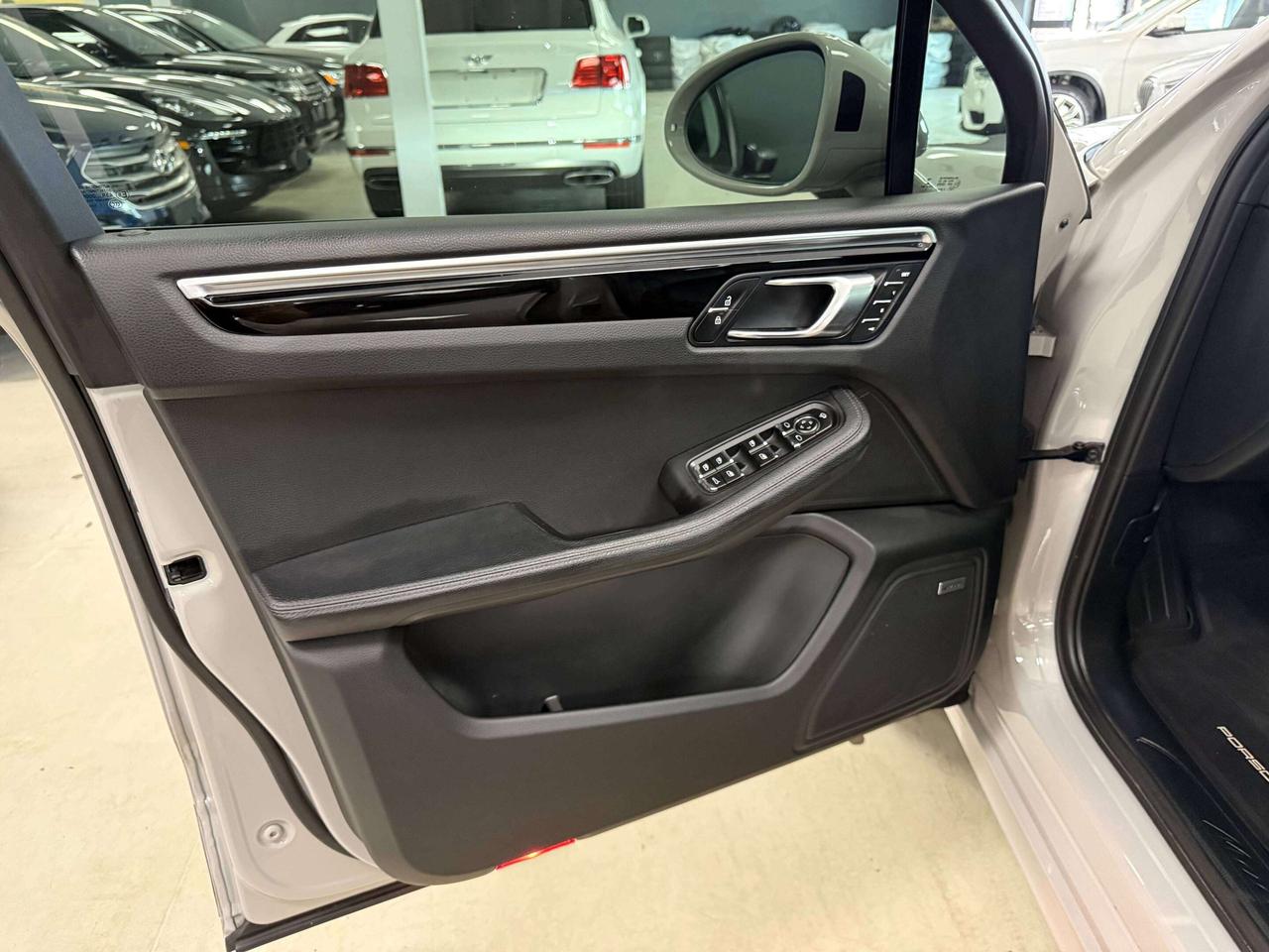 2022 Porsche Macan AWD**PARK ASSIST**360 CAMERA** Photo