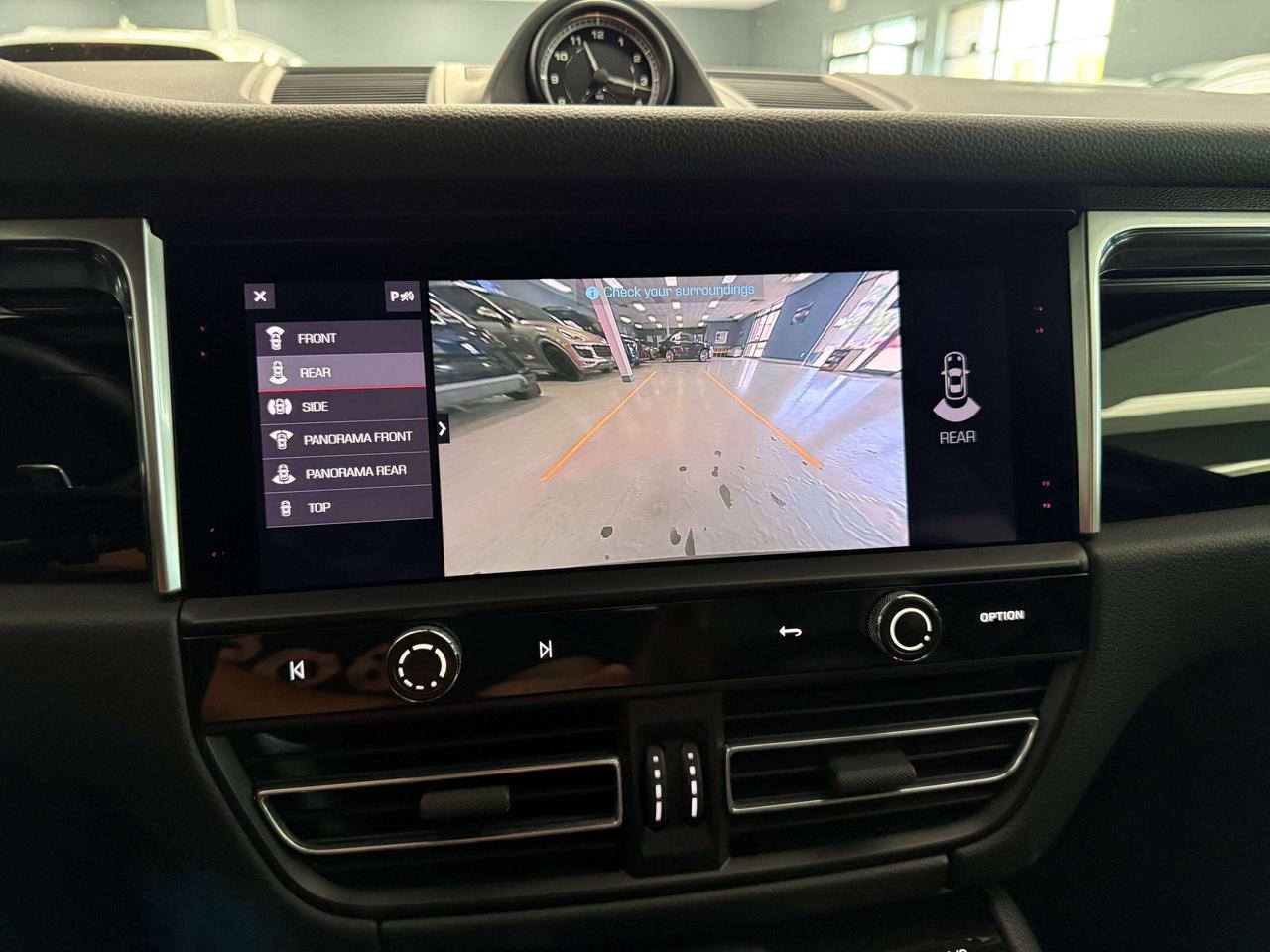 2022 Porsche Macan AWD**PARK ASSIST**360 CAMERA** Photo