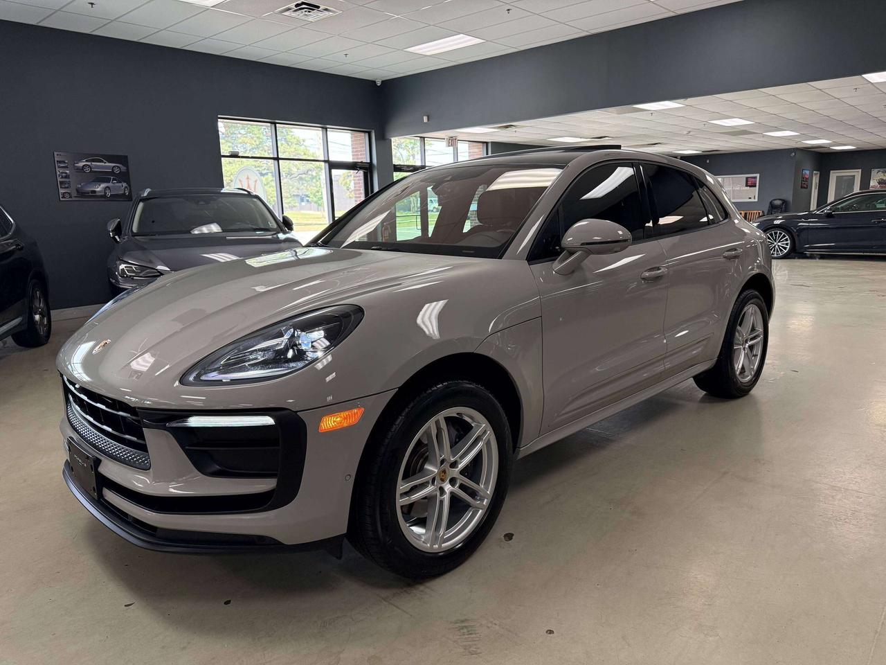 2022 Porsche Macan AWD**PARK ASSIST**360 CAMERA** Photo0