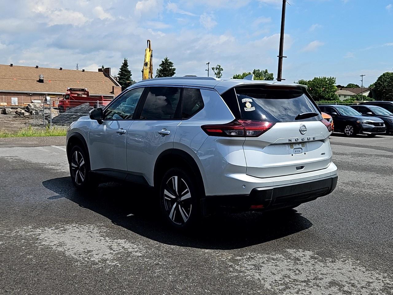 2025 Nissan Rogue AWD SV Moonroof Photo