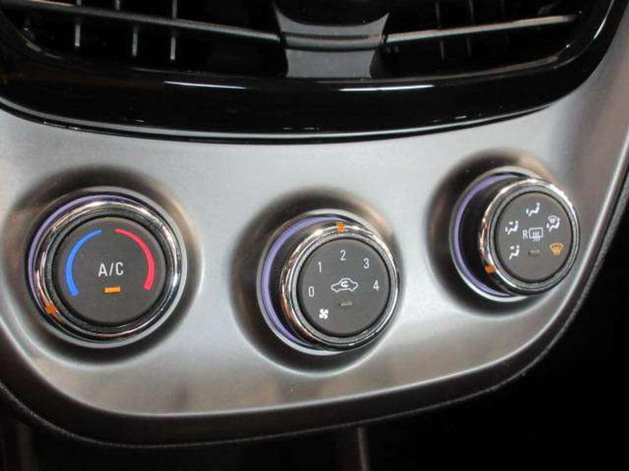 2019 Chevrolet Spark LT, APPLE/ANDROID, BT, CAMERA, ALLOYS, JUST 6K! Photo