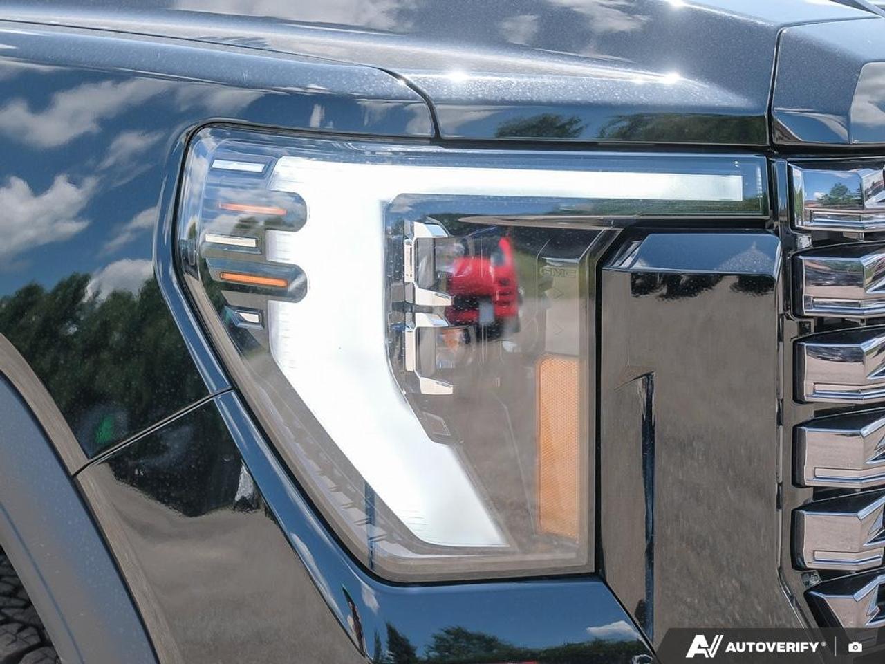 2026 GMC SIERRA 2500HD Crew Cab Standard Box 4-Wheel Drive Denali Ultimate Photo