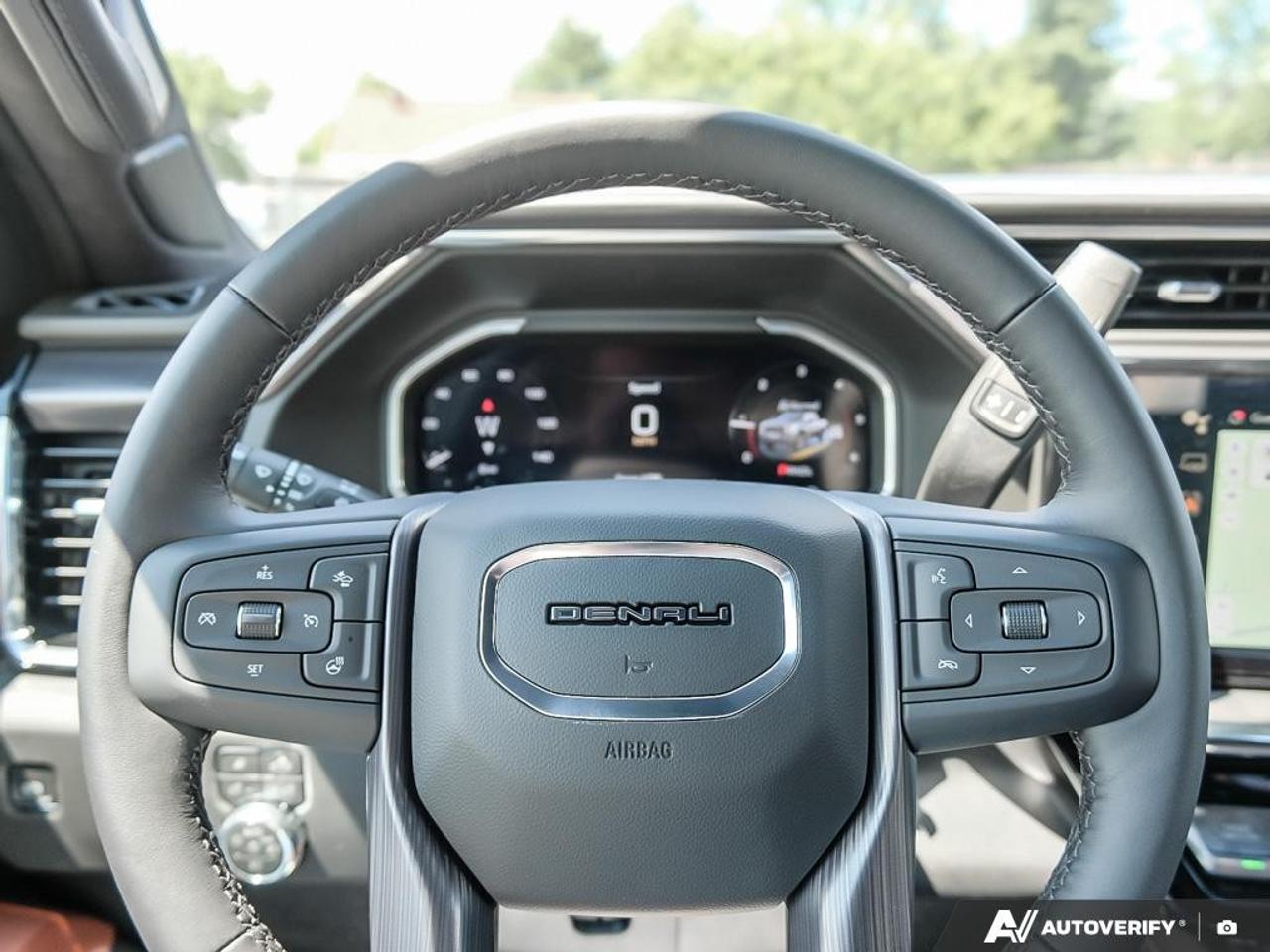 2026 GMC SIERRA 2500HD Crew Cab Standard Box 4-Wheel Drive Denali Ultimate Photo