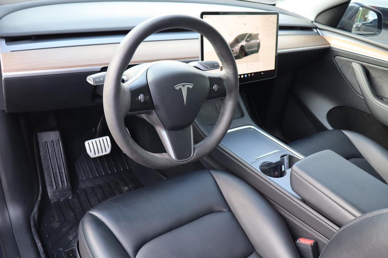 2022 Tesla Model Y Performance   Dual Motor   AWD Photo
