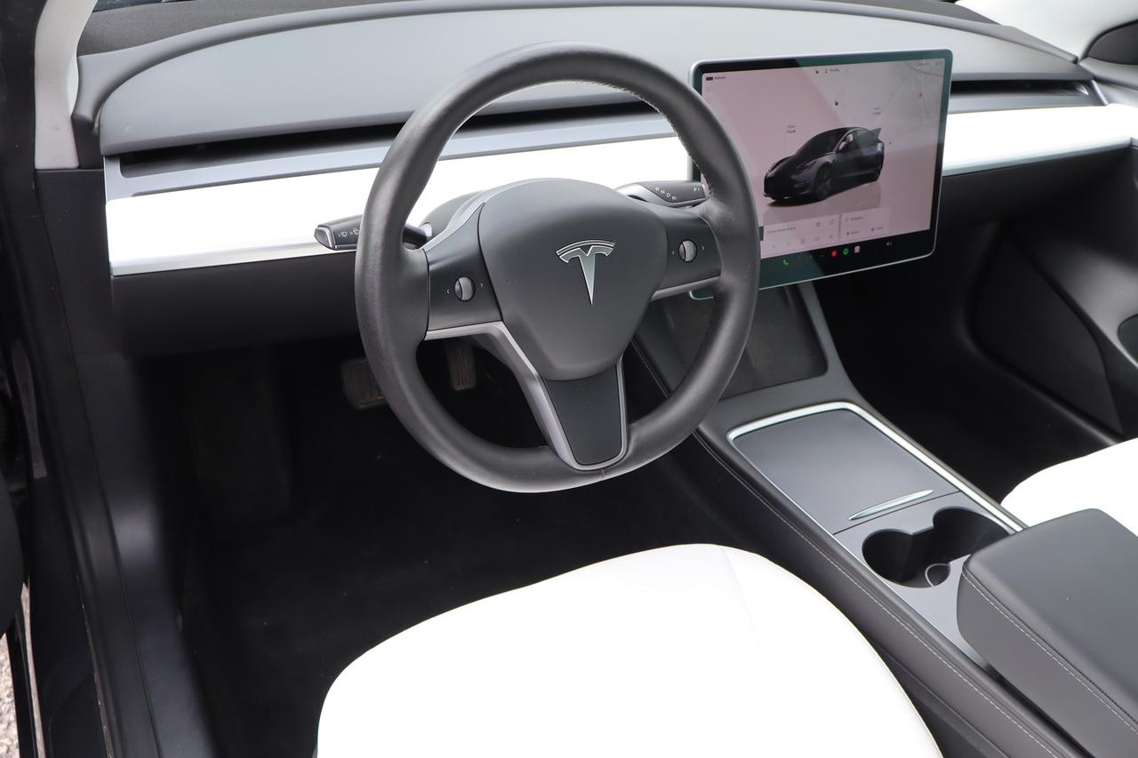 2022 Tesla Model 3 Standard Range Plus   No Accident   White Interior Photo