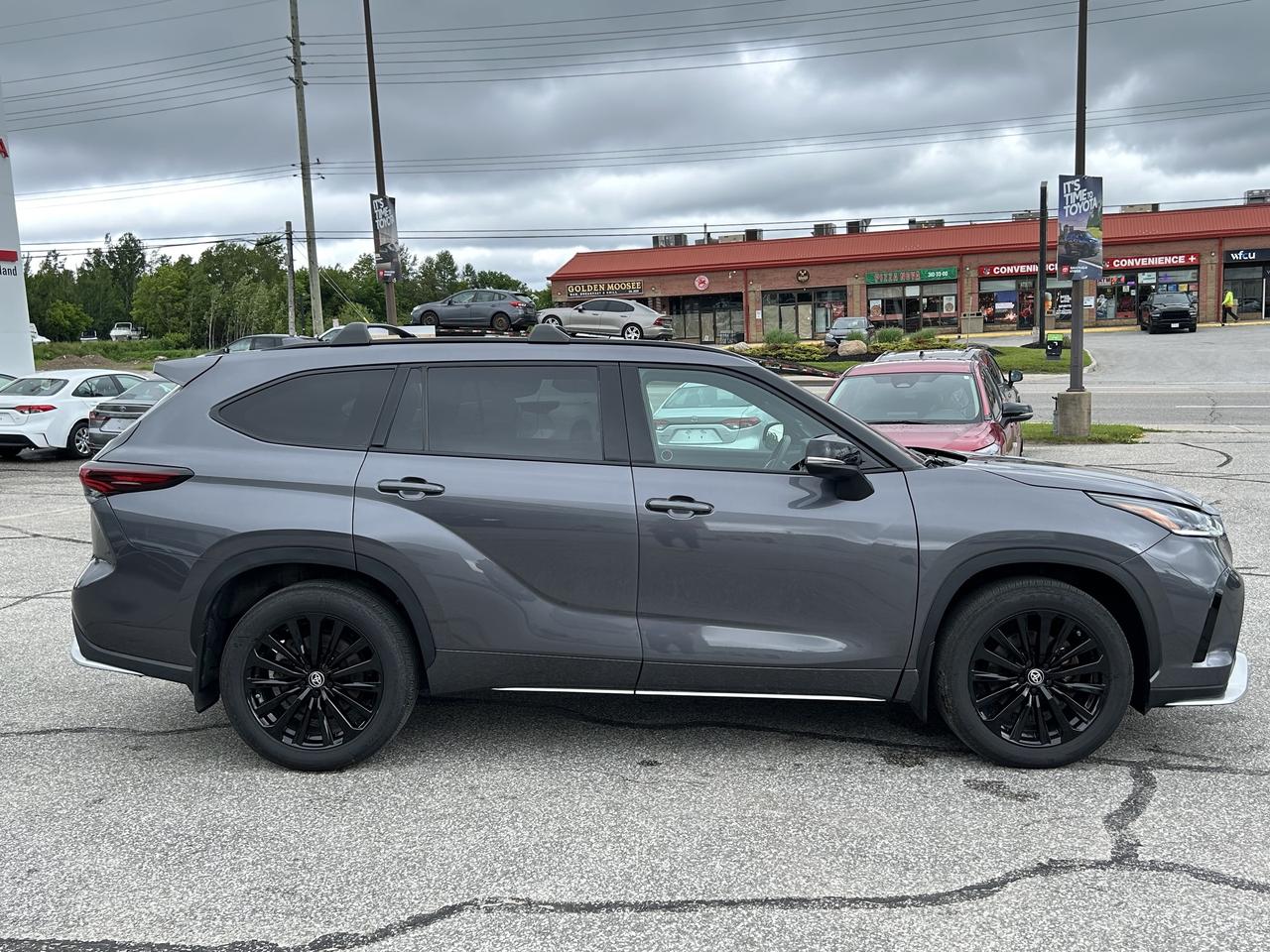 2024 Toyota Highlander XSE AWD Photo