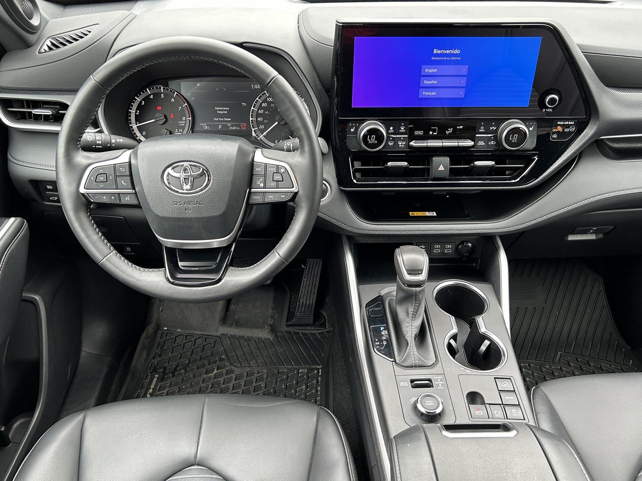 2024 Toyota Highlander XSE AWD Photo