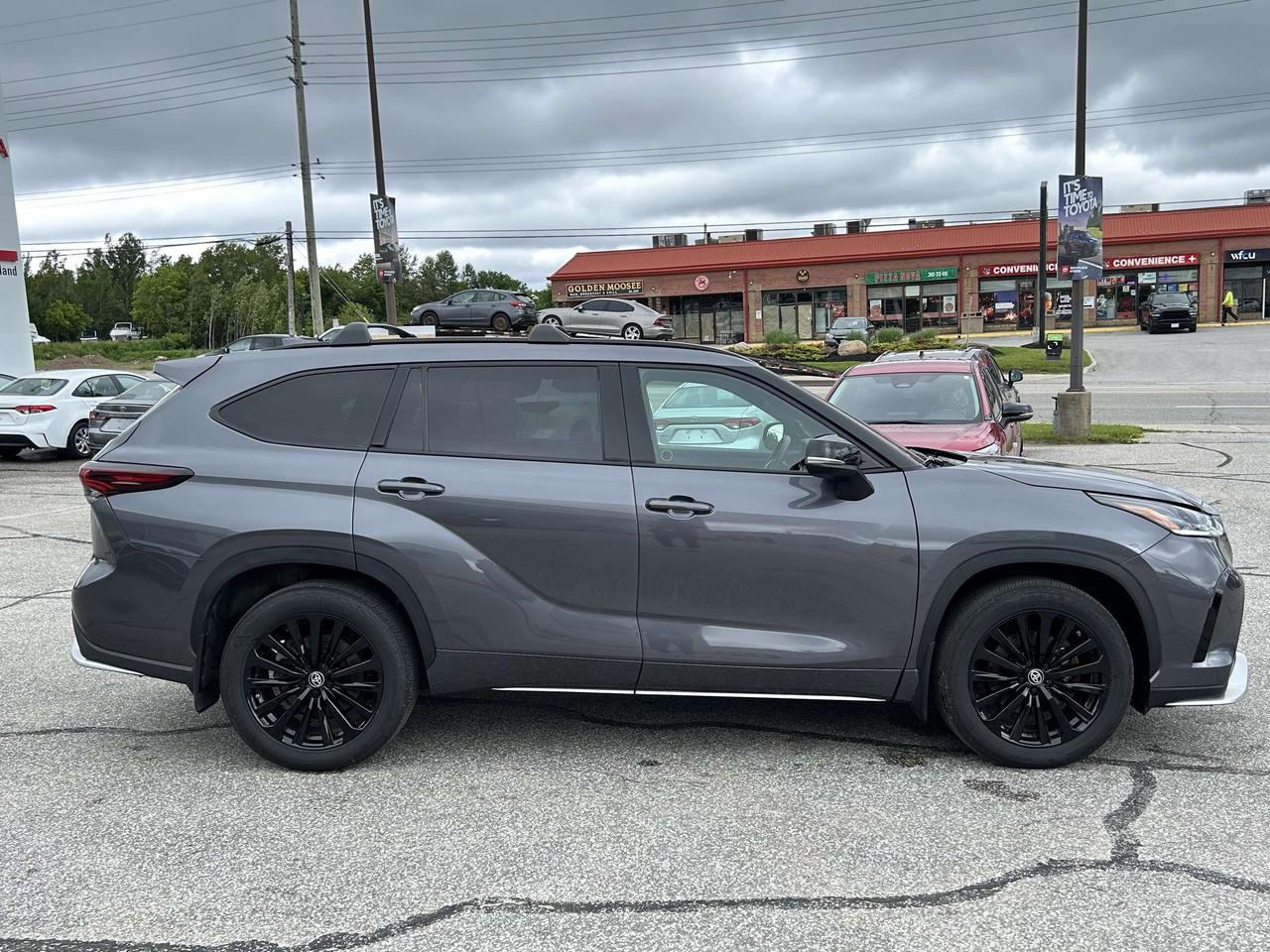 2024 Toyota Highlander XSE AWD Photo