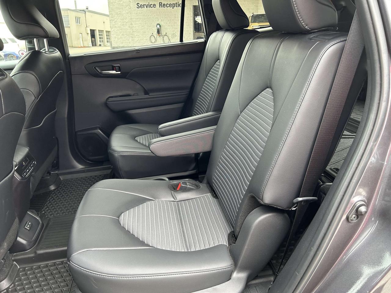 2024 Toyota Highlander XSE AWD Photo