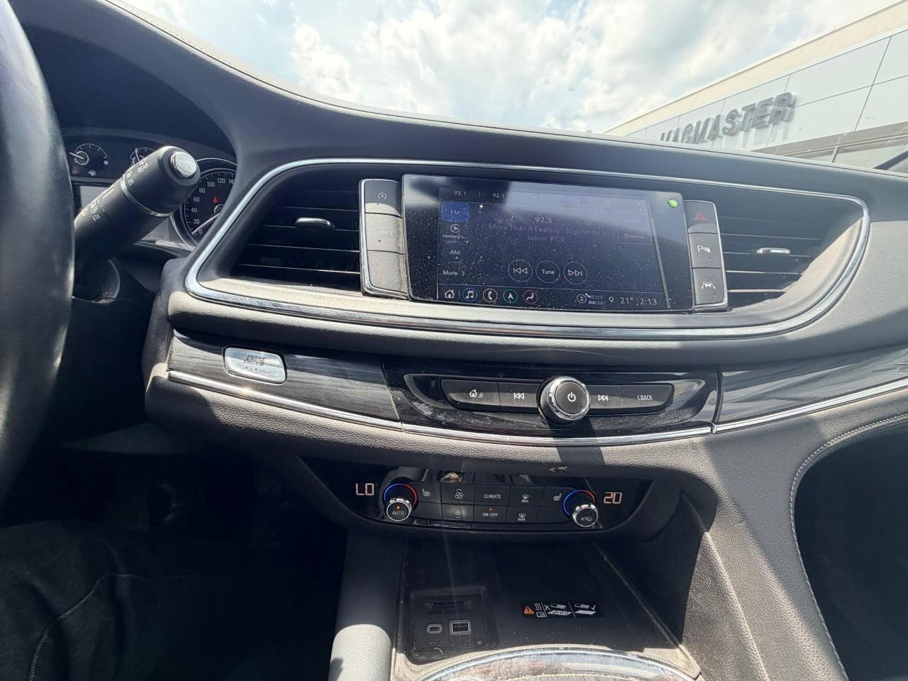 2023 Buick Enclave AWD 4dr Essence Photo