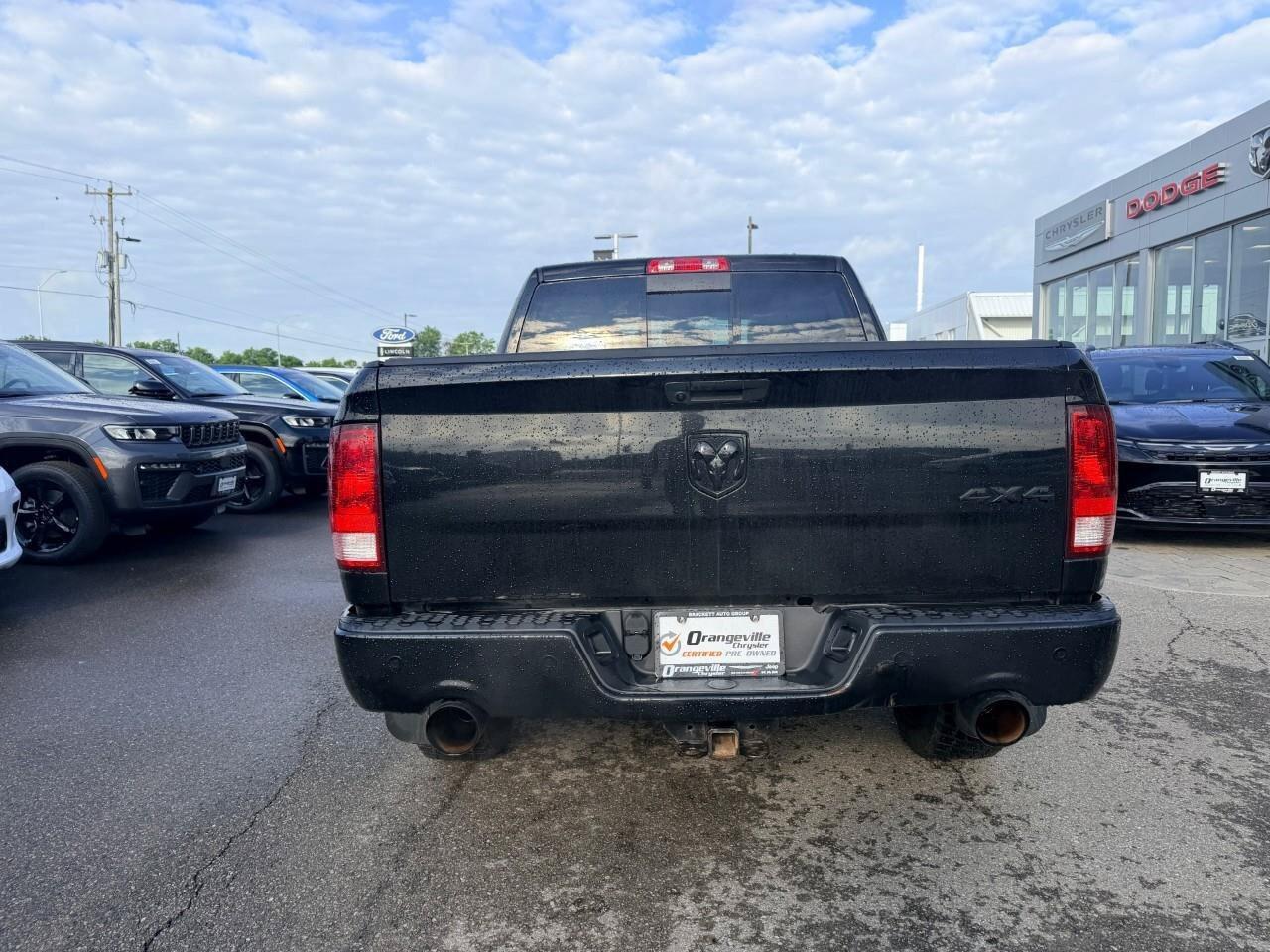 2021 RAM 1500 Classic SLT 4x4 Crew Cab 5'7  Box Photo