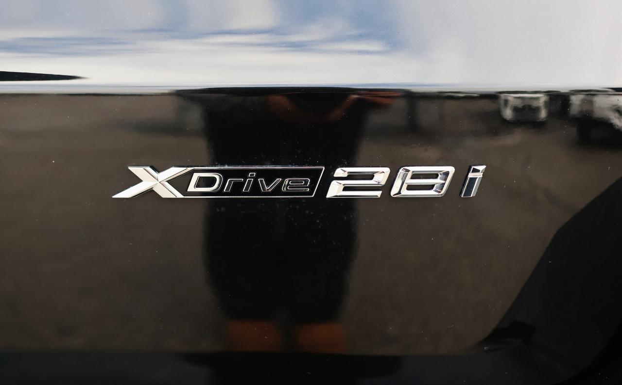 2023 BMW X1 XDrive28i-M SPORT PKG-AWD-R STARTER/ADAPT CRUISE/N Photo