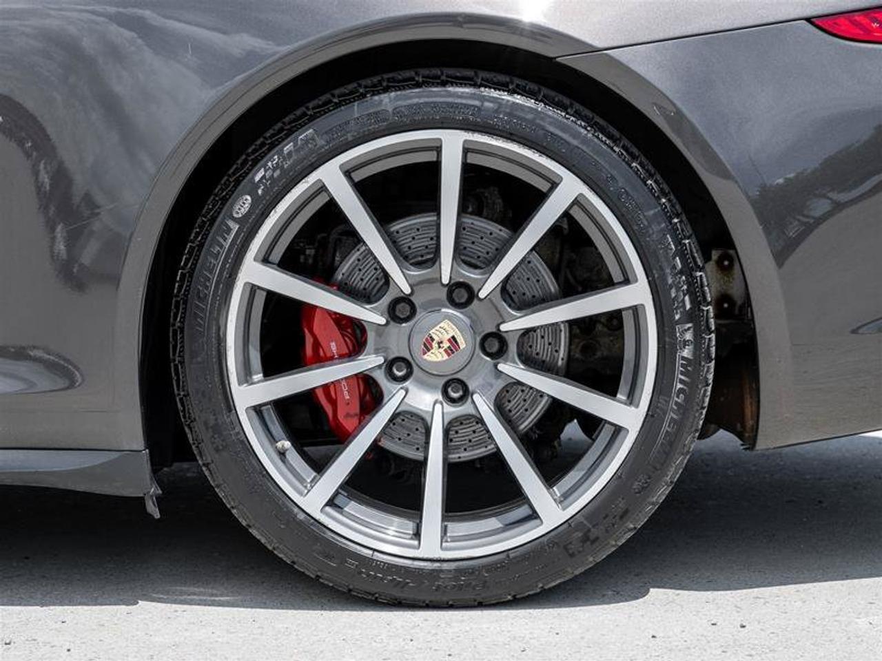 2013 Porsche 911 Carrera 4S Photo