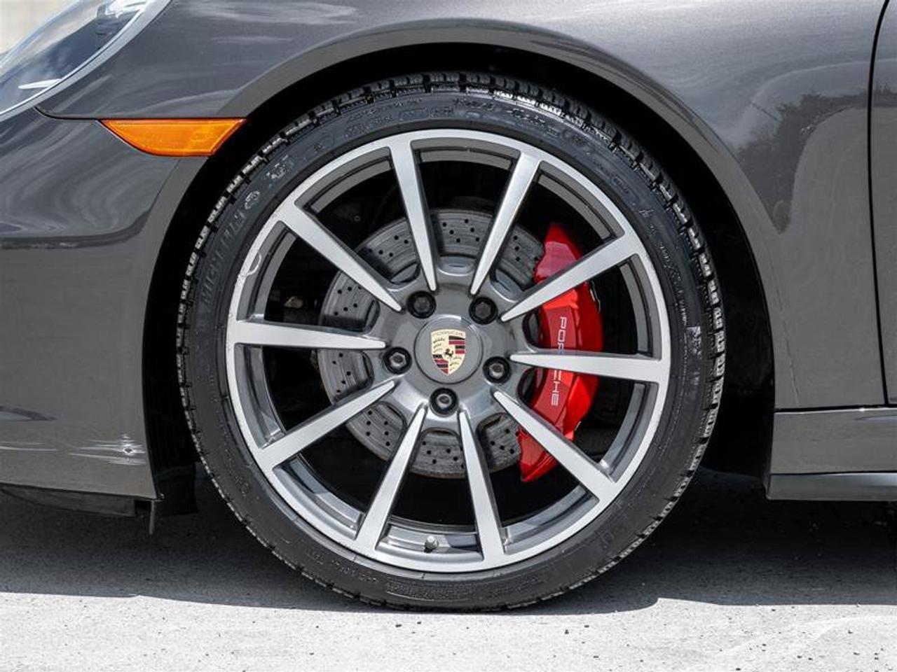 2013 Porsche 911 Carrera 4S Photo