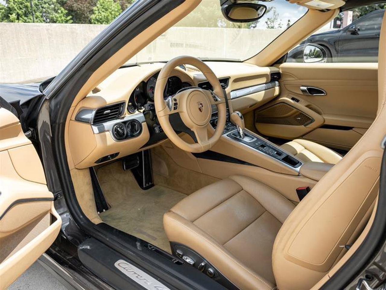 2013 Porsche 911 Carrera 4S Photo