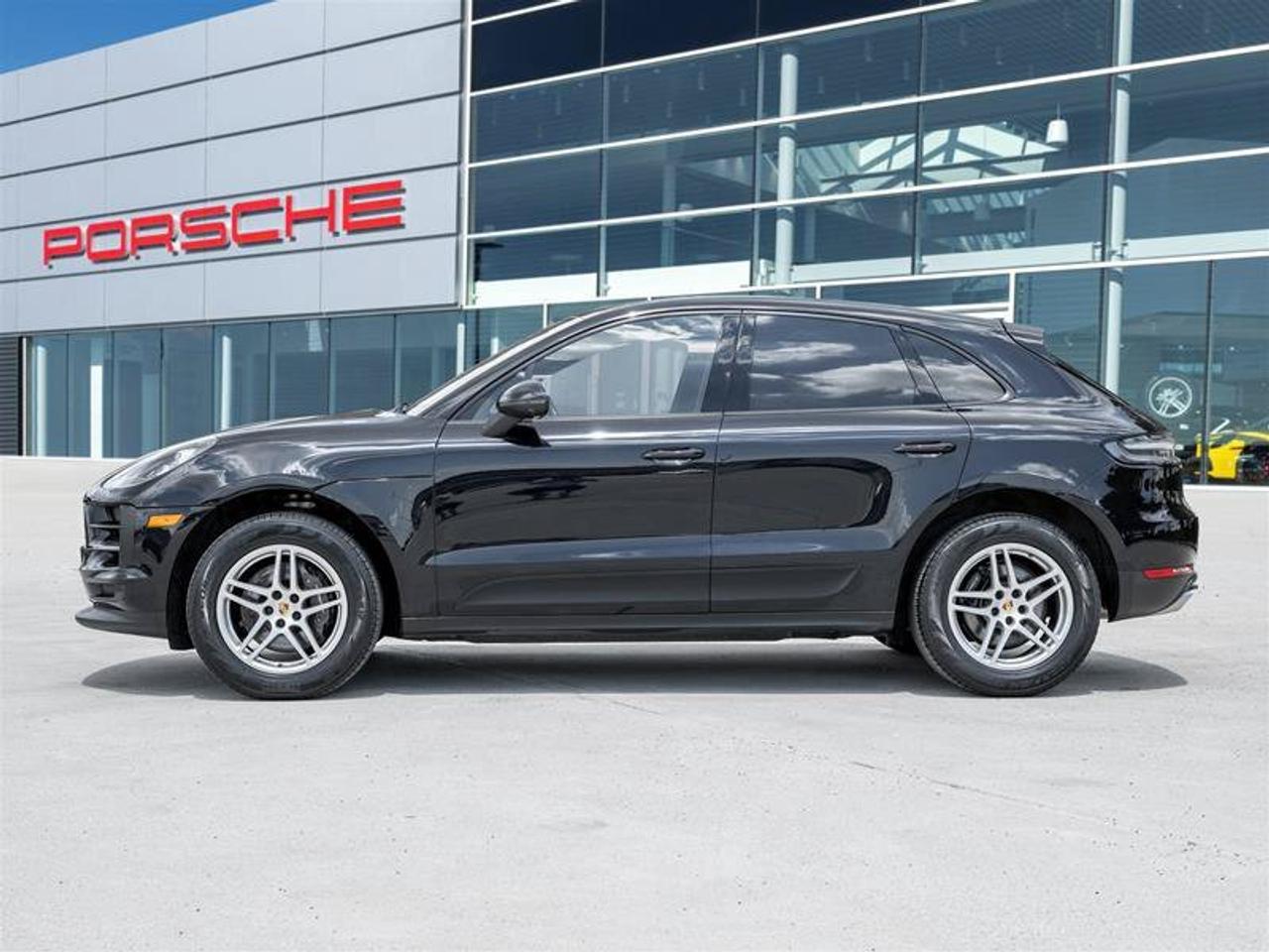 2021 Porsche Macan Base Photo