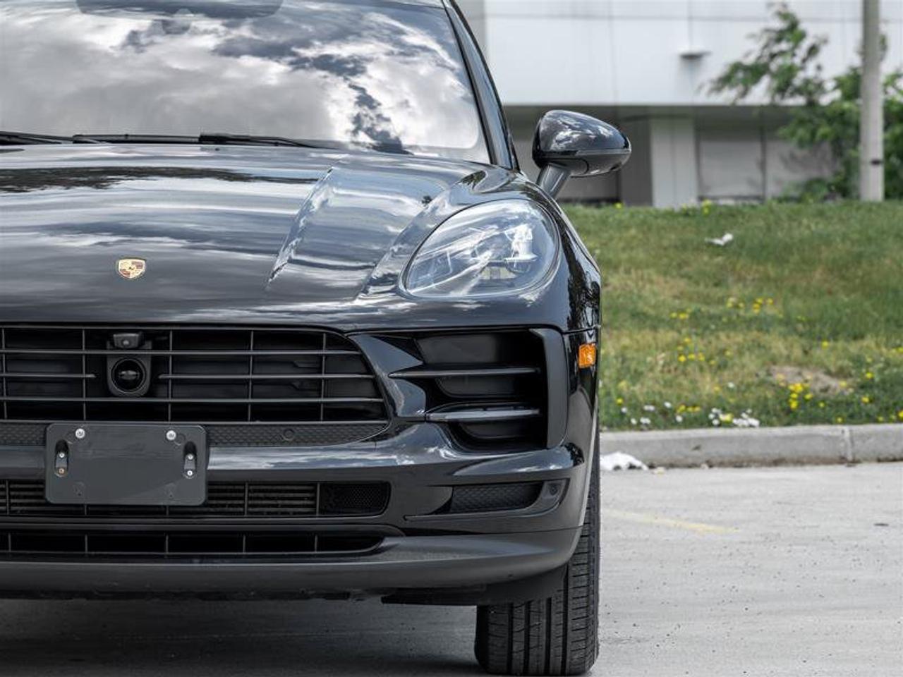 2021 Porsche Macan Base Photo