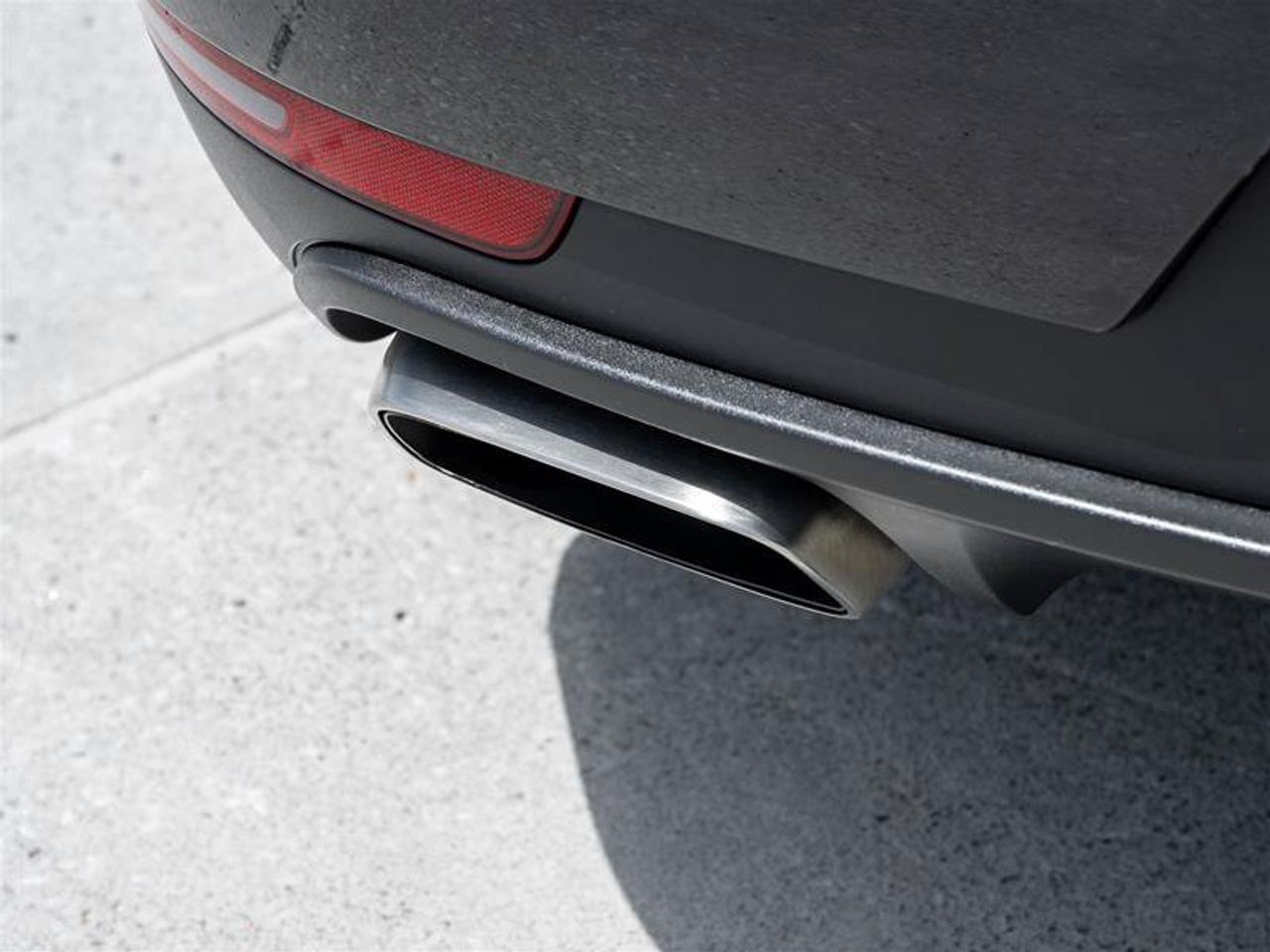 2021 Porsche Macan Base Photo