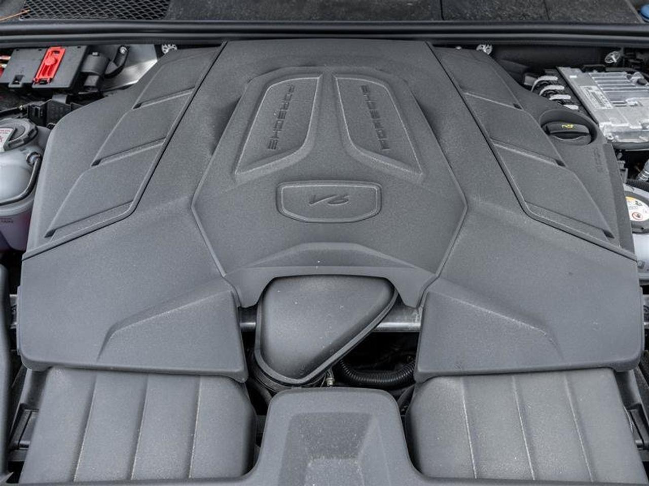 2026 Porsche Cayenne E-Hybrid Photo