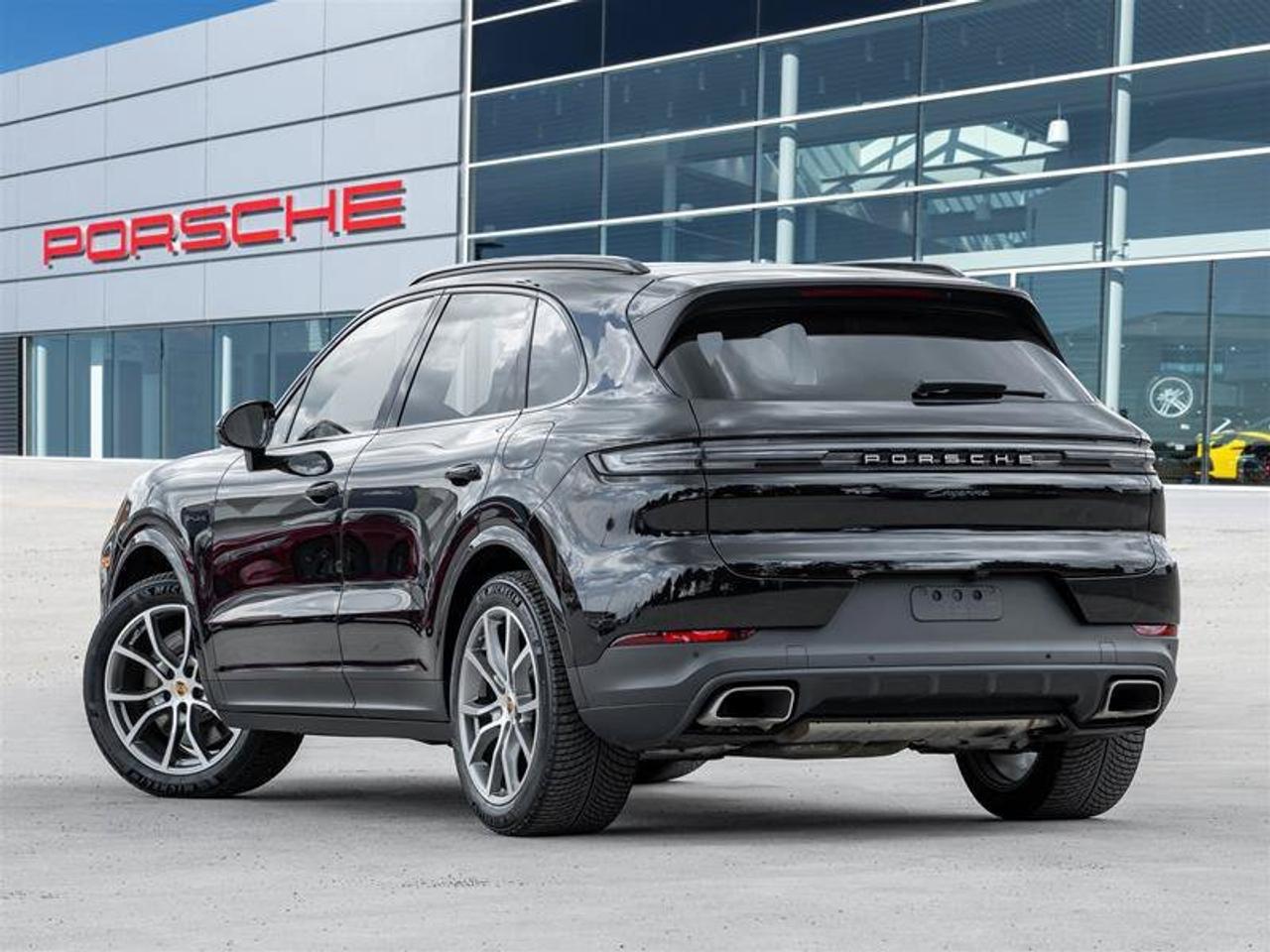 2026 Porsche Cayenne E-Hybrid Photo