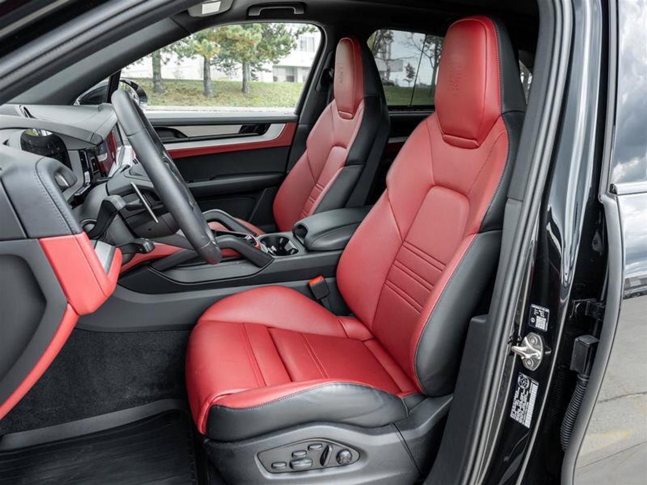 2026 Porsche Cayenne E-Hybrid Photo