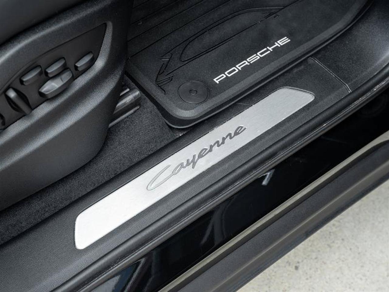 2026 Porsche Cayenne E-Hybrid Photo