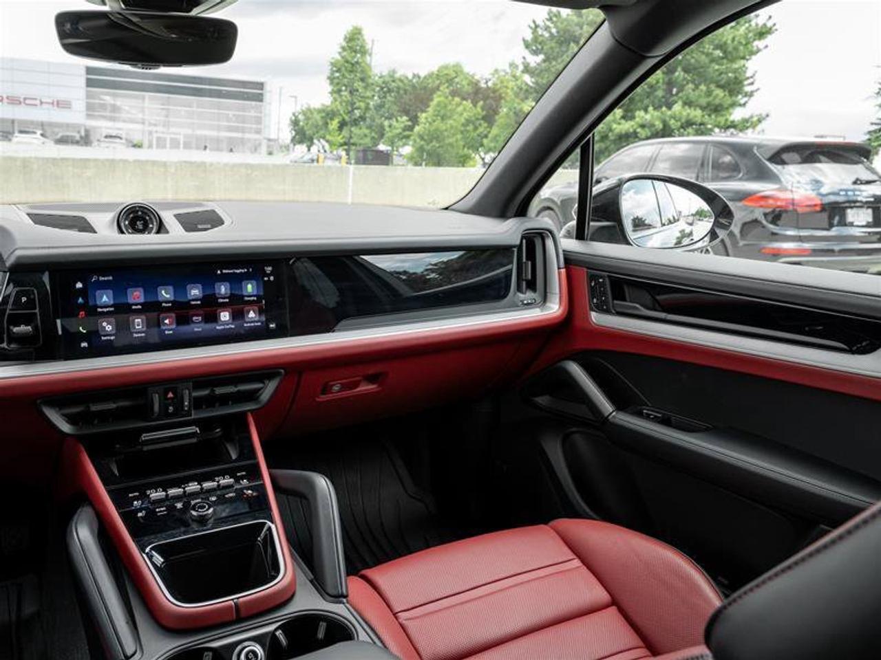 2026 Porsche Cayenne E-Hybrid Photo