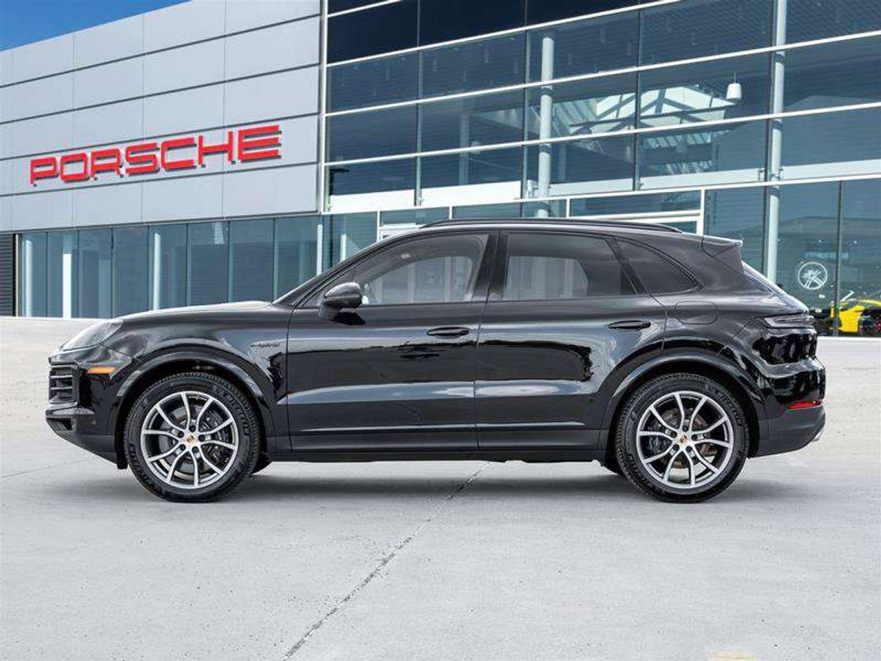 2026 Porsche Cayenne E-Hybrid AWD Premium Plus Package 21 Cayenne Exclusive Design Wheels Exclusive Design Taillights Photo