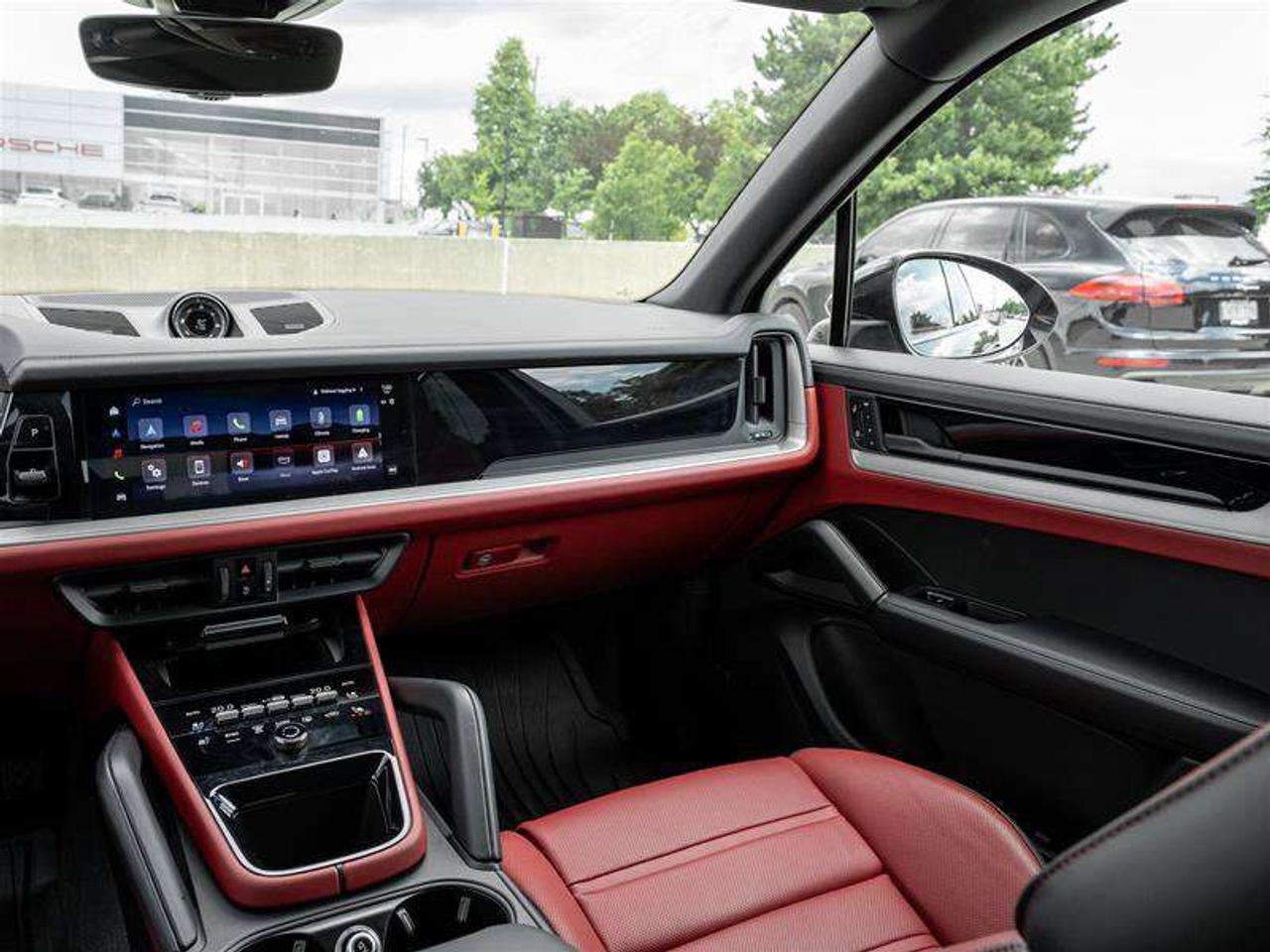 2026 Porsche Cayenne E-Hybrid AWD Premium Plus Package 21 Cayenne Exclusive Design Wheels Exclusive Design Taillights Photo