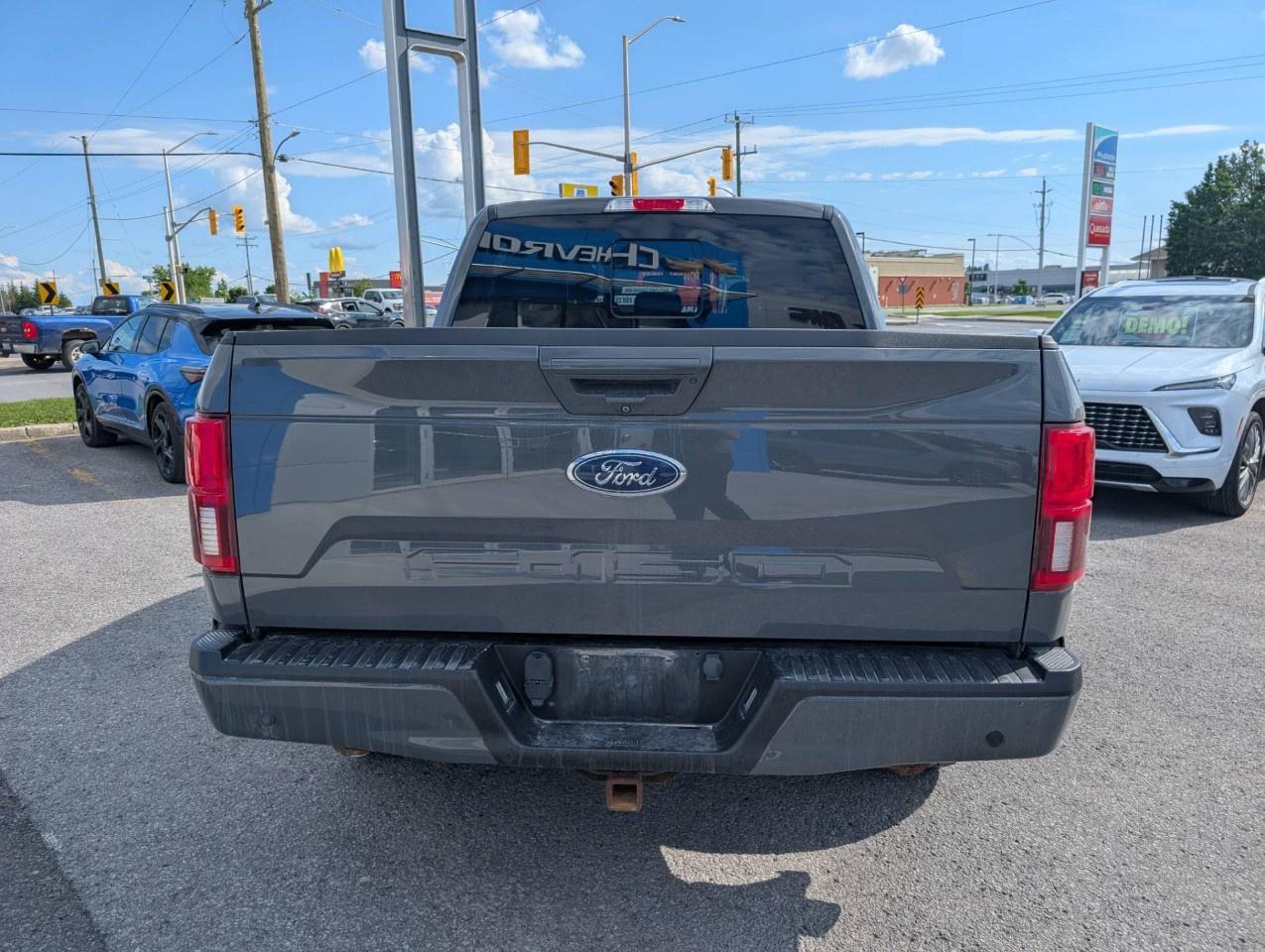 2018 Ford F-150 Lariat 4WD SuperCrew 5.5' Box Photo2