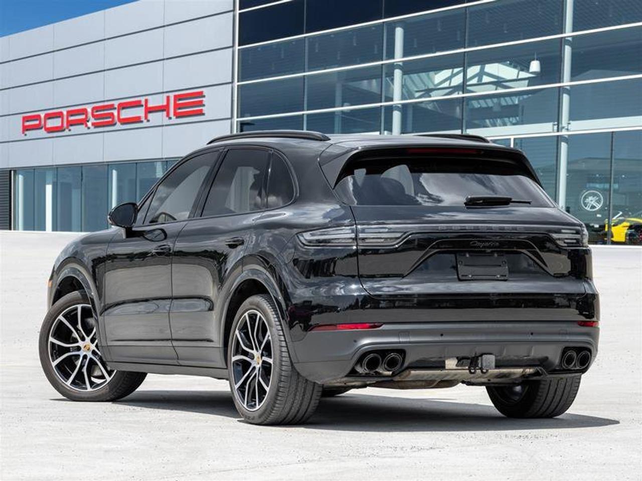 2023 Porsche Cayenne Base Photo