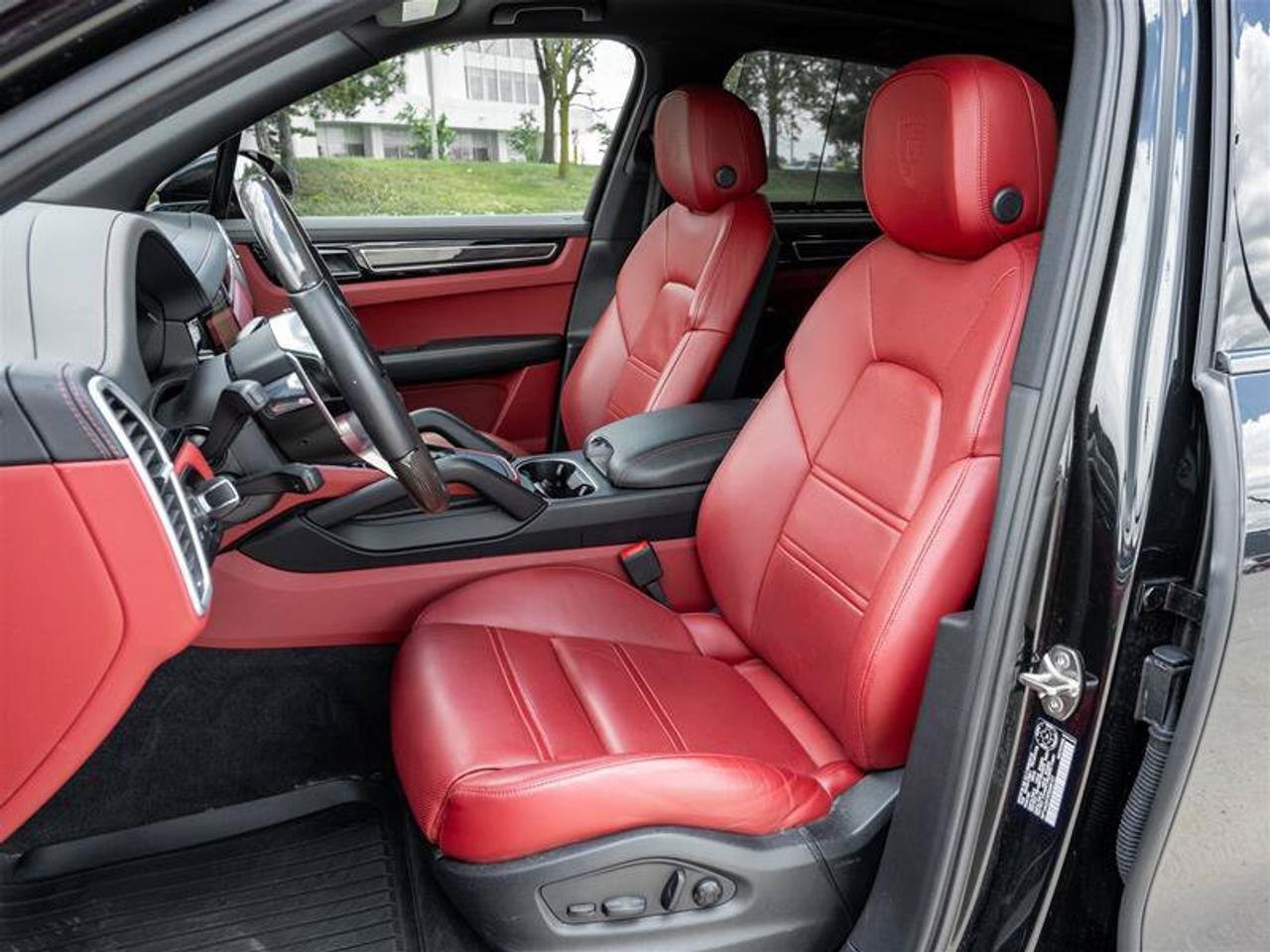 2023 Porsche Cayenne Base Photo