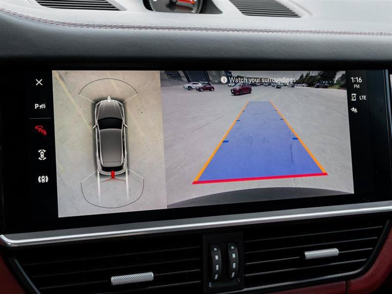 2023 Porsche Cayenne Base Photo
